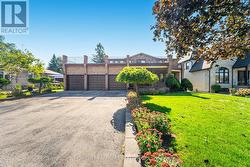 55 WALLASEY AVENUE  Toronto, ON M9M 1E1