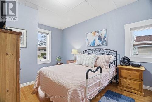 186 Wellington Street S, Goderich (Goderich (Town)), ON - Indoor Photo Showing Bedroom