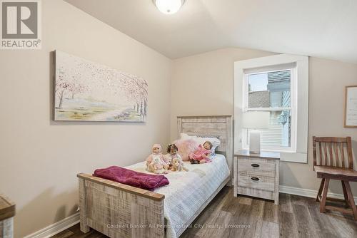 186 Wellington Street S, Goderich (Goderich (Town)), ON - Indoor Photo Showing Bedroom