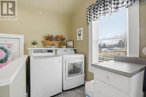 186 Wellington Street S, Goderich (Goderich (Town)), ON - Indoor Photo Showing Laundry Room