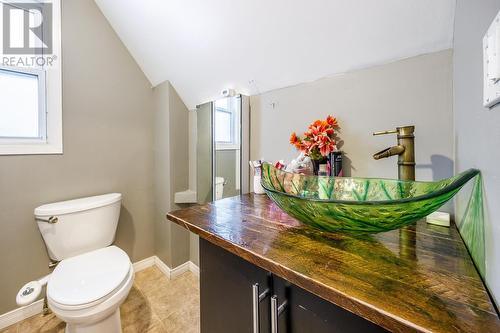 38 Algoma Ave, Sault Ste. Marie, ON - Indoor Photo Showing Bathroom