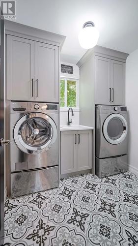 327 Richmeadow Road, London North (North M), ON - Indoor Photo Showing Laundry Room