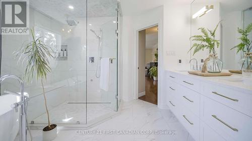 327 Richmeadow Road, London North (North M), ON - Indoor Photo Showing Bathroom