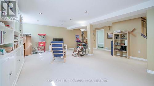 327 Richmeadow Road, London North (North M), ON - Indoor