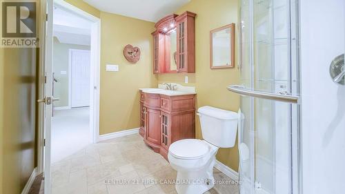 327 Richmeadow Road, London North (North M), ON - Indoor Photo Showing Bathroom