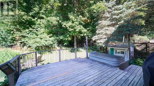 327 Richmeadow Road, London North (North M), ON - Outdoor With Deck Patio Veranda