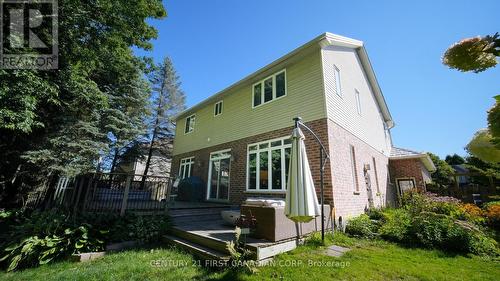 327 Richmeadow Road, London North (North M), ON - Outdoor