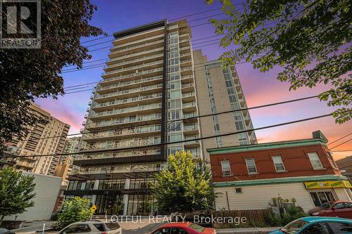 1604 - 255 BAY STREET  Ottawa, ON K1R 0C5