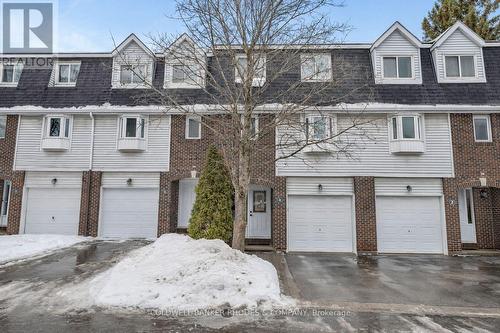 4 ALMOND LANE  Ottawa, ON K2L 3T2