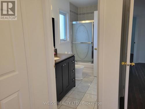 1068 Foxglove Place, Mississauga, ON - Indoor Photo Showing Bathroom