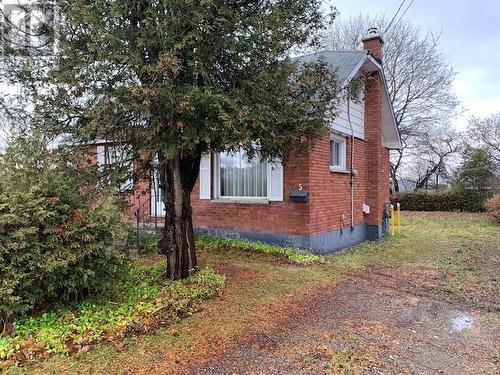 5 Maple Street  Sault Ste. Marie, ON P6B 2H6