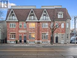 443D QUEEN STREET E  Toronto, ON M5A 1T6