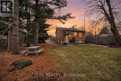 1105 HAIG BOULEVARD  Mississauga, ON L5E 2M4