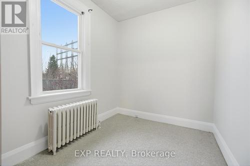 1105 Haig Boulevard, Mississauga, ON - Indoor Photo Showing Other Room
