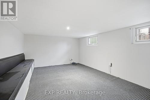 1105 Haig Boulevard, Mississauga, ON - Indoor Photo Showing Other Room