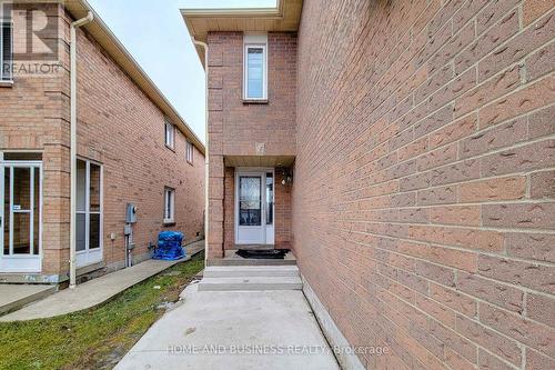 5213 Palomar Crescent, Mississauga, ON - Outdoor With Exterior
