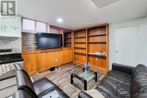 5213 Palomar Crescent, Mississauga, ON - Indoor