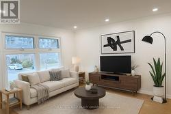 UPPER - 1294 FOREST HILL  Oakville, ON L6H 2S4