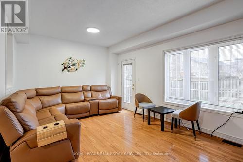 1337 Kestell Boulevard, Oakville, ON - Indoor Photo Showing Living Room