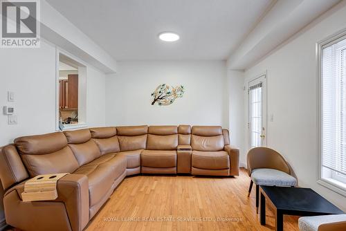 1337 Kestell Boulevard, Oakville, ON - Indoor Photo Showing Living Room