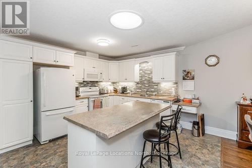 47 Clover Crescent, Wasaga Beach, ON - Indoor Photo Showing Kitchen