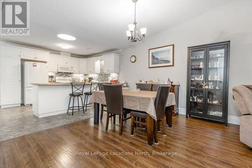 47 Clover Crescent, Wasaga Beach, ON - Indoor Photo Showing Dining Room