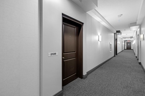 Entry - 2108-1200 Rue St-Jacques, Montréal (Ville-Marie), QC - Indoor Photo Showing Other Room