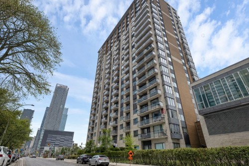 Front of Structure - 2108-1200 Rue St-Jacques, Montréal (Ville-Marie), QC - Outdoor With Facade