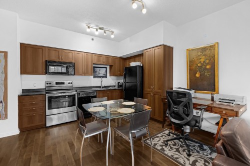 Dining Room - 2108-1200 Rue St-Jacques, Montréal (Ville-Marie), QC - Indoor Photo Showing Kitchen