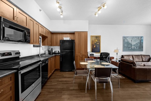 Kitchen - 2108-1200 Rue St-Jacques, Montréal (Ville-Marie), QC - Indoor Photo Showing Kitchen With Double Sink