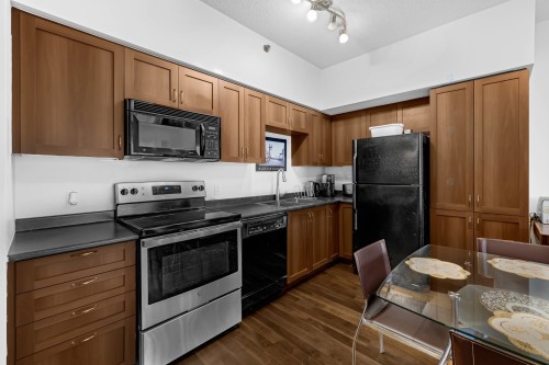 Kitchen - 2108-1200 Rue St-Jacques, Montréal (Ville-Marie), QC - Indoor Photo Showing Kitchen