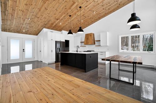 Salle à manger - 140 Ch. De L'Altitude, Saint-Côme, QC - Indoor Photo Showing Kitchen