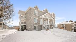 6070 Rue Gounod  Lévis (Desjardins), QC G6Y 9T5