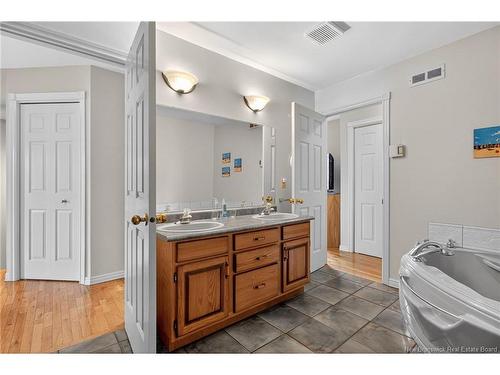 2-707 Laurier St, Dieppe, NB 