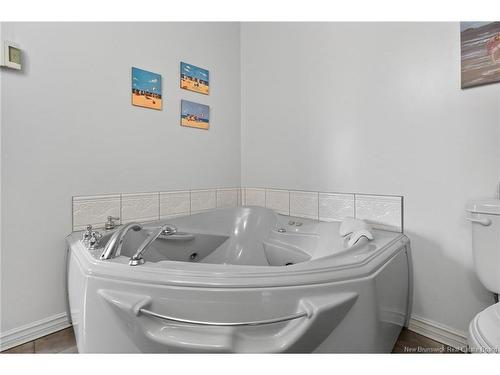 2-707 Laurier St, Dieppe, NB 