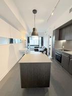 2816-1288 Av. des Canadiens-de-Montréal  Montréal (Ville-Marie), QC H3B 3B3