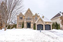 19 Rue de Chaumont  Blainville, QC J7B 6B5