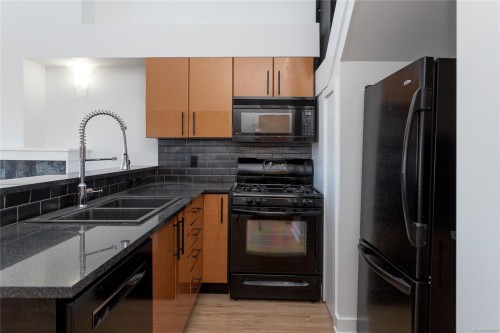 323-599 Pandora Ave, Victoria, BC - Indoor Photo Showing Kitchen With Double Sink