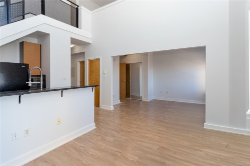 323-599 Pandora Ave, Victoria, BC - Indoor
