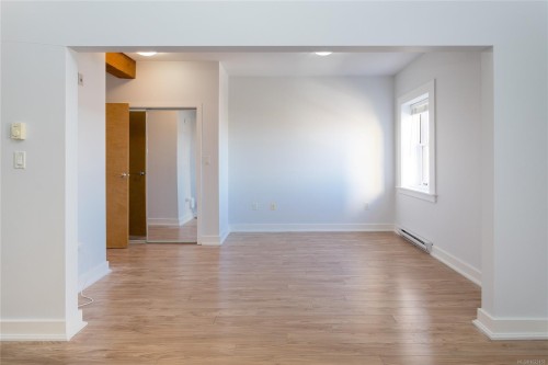 323-599 Pandora Ave, Victoria, BC - Indoor Photo Showing Other Room