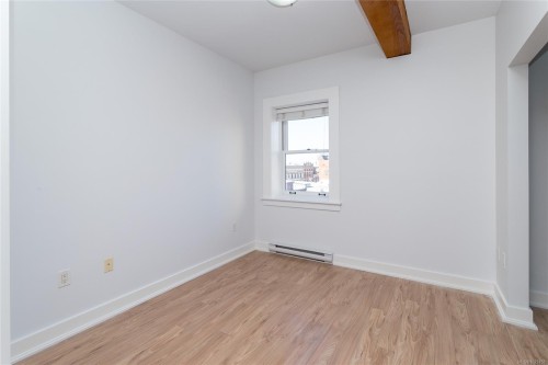 323-599 Pandora Ave, Victoria, BC - Indoor Photo Showing Other Room