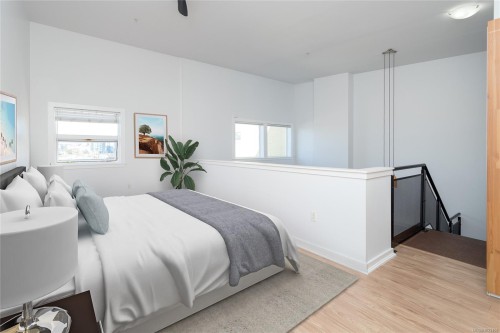 323-599 Pandora Ave, Victoria, BC - Indoor Photo Showing Bedroom