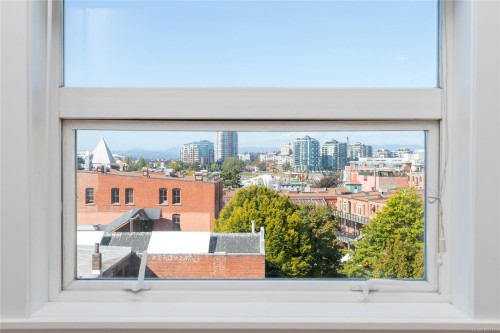 323-599 Pandora Ave, Victoria, BC -  Photo Showing Other Room