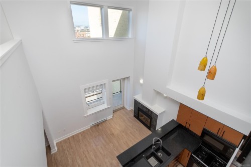 323-599 Pandora Ave, Victoria, BC - Indoor Photo Showing Other Room