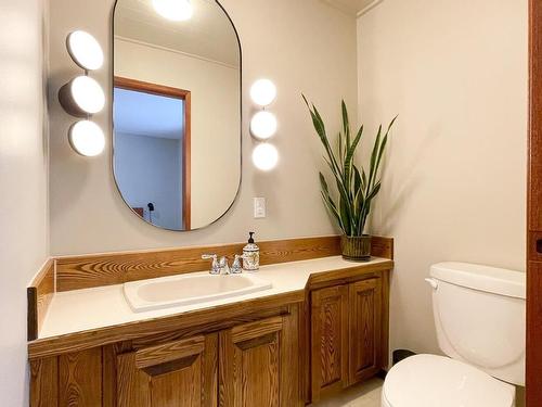 6 Beech Cresent, Ear Falls, ON - Indoor Photo Showing Bathroom