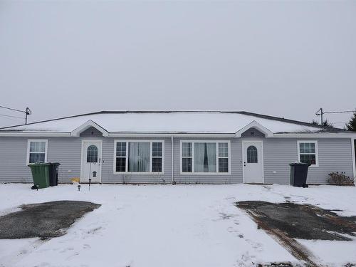 8-10 WILLIAMS Gate  Stratford, PE C1B 0C6