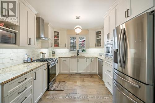 415 Riverside Drive, Welland (Broadway), ON - Indoor Photo Showing Kitchen With Stainless Steel Kitchen With Upgraded Kitchen