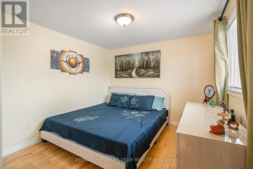 415 Riverside Drive, Welland (Broadway), ON - Indoor Photo Showing Bedroom