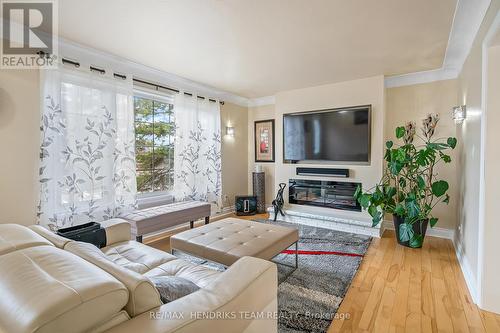 415 Riverside Drive, Welland (Broadway), ON - Indoor Photo Showing Living Room With Fireplace