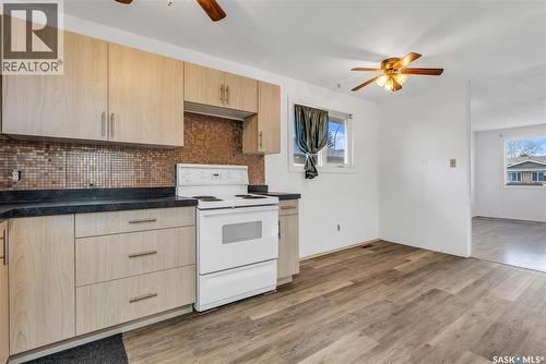 3205 33Rd Street W, Saskatoon, SK - Indoor Photo Showing Kitchen